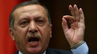 Black sunday: Erdogan picchia duro