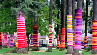 Yarn Bombing, una street art all’uncinetto