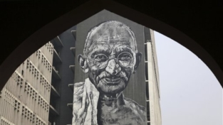 Gandhi e la lettura del testo sacro