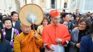 Il cardinale e il monaco buddhista