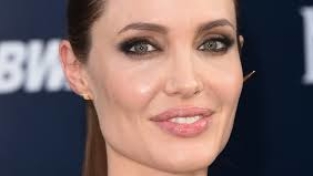 La drammatica scelta di Angelina Jolie