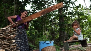El Salvador: famiglie in fuga dalla violenza