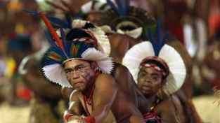 Indigeni e non per gioco