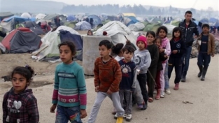 Emergenza profughi, la Grecia tra compromessi e accordi