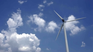 Record di investimenti in energie rinnovabili nel 2015