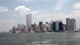 Viaggiare un 11 settembre: datteri, allarmi e grida