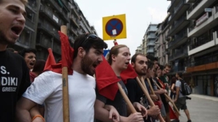 Grecia, Tsipras in crisi di consenso