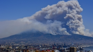 Il Vesuvio in fiamme