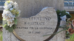 Offesa a Livatino, “giudice ragazzino” ucciso dalla mafia