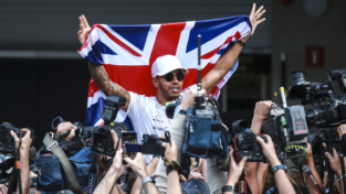 Lewis Hamilton nell’Olimpo della Formula 1