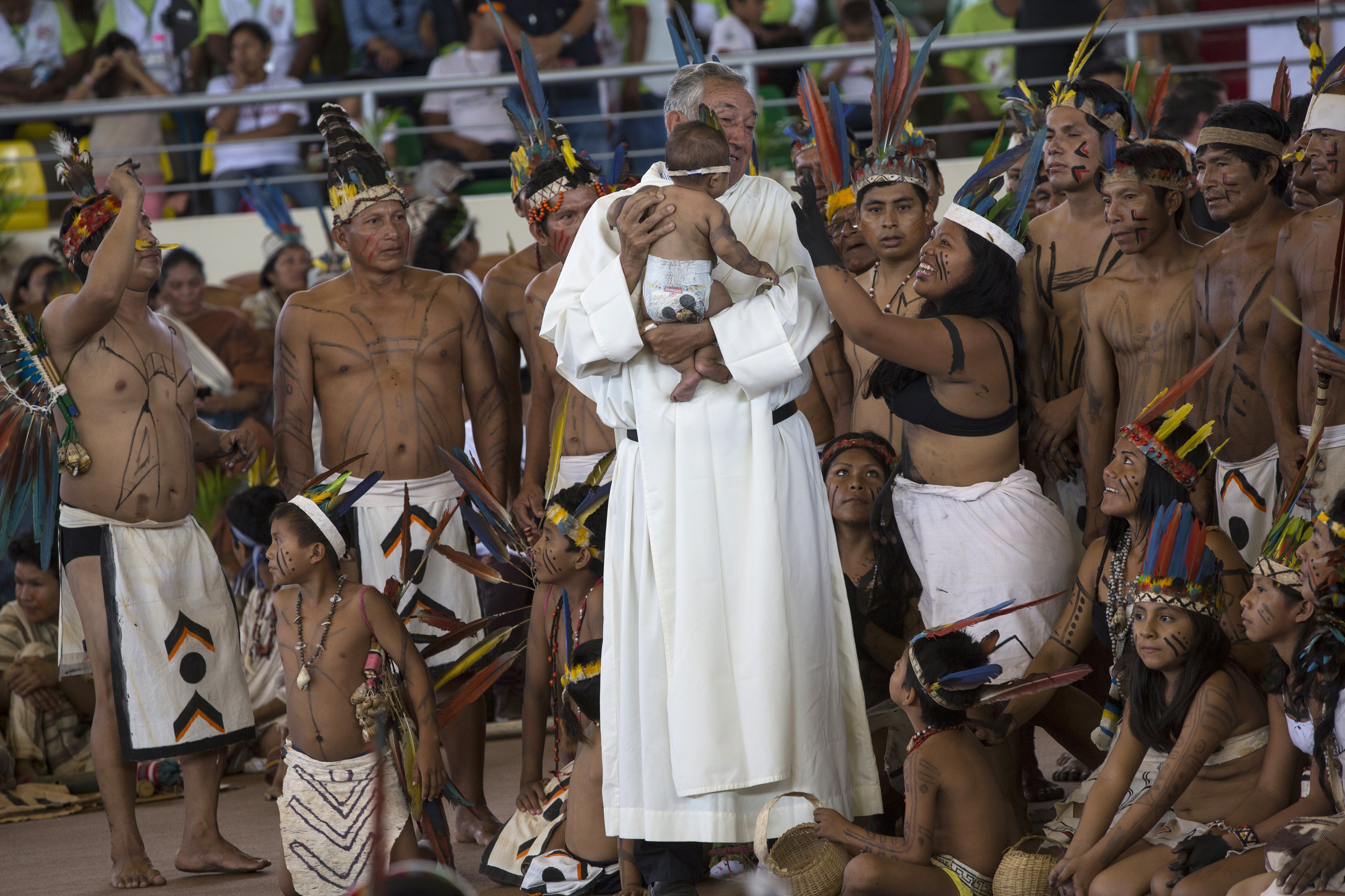APTOPIX Peru Pope