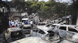 Grecia in lutto, decine di morti per gli incendi