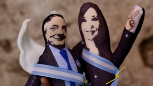 Un autista inchioda il governo dei Kirchner