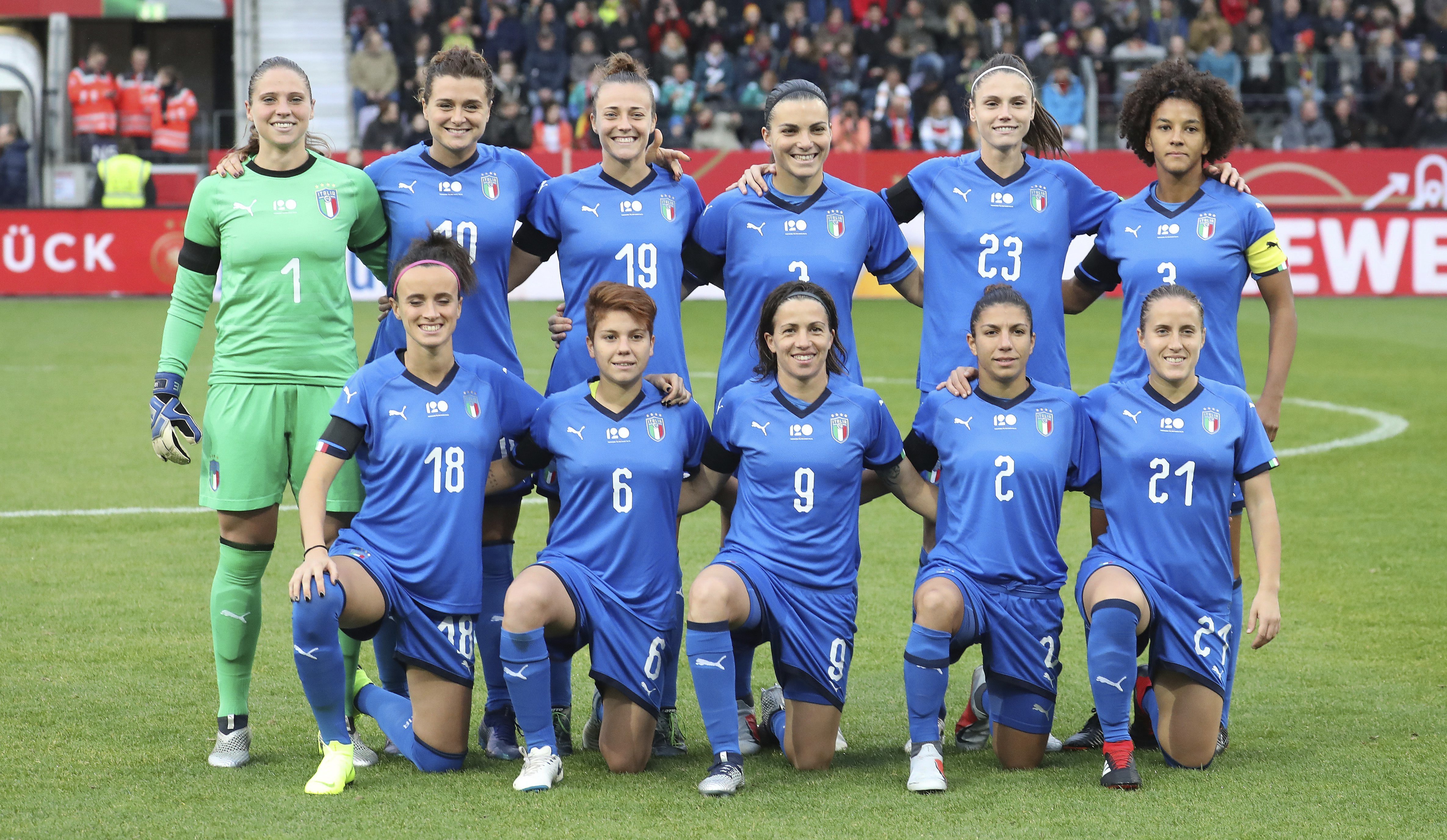 firo: 10.11.2018 Football, Season 2018/2019, Women, LADIES 'NATIONAL TEAM Landerspiel Friendly Match: Germany - Italy