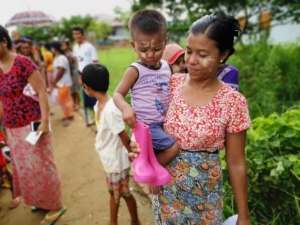 Due uova per i bambini malnutriti della periferia di Yangon