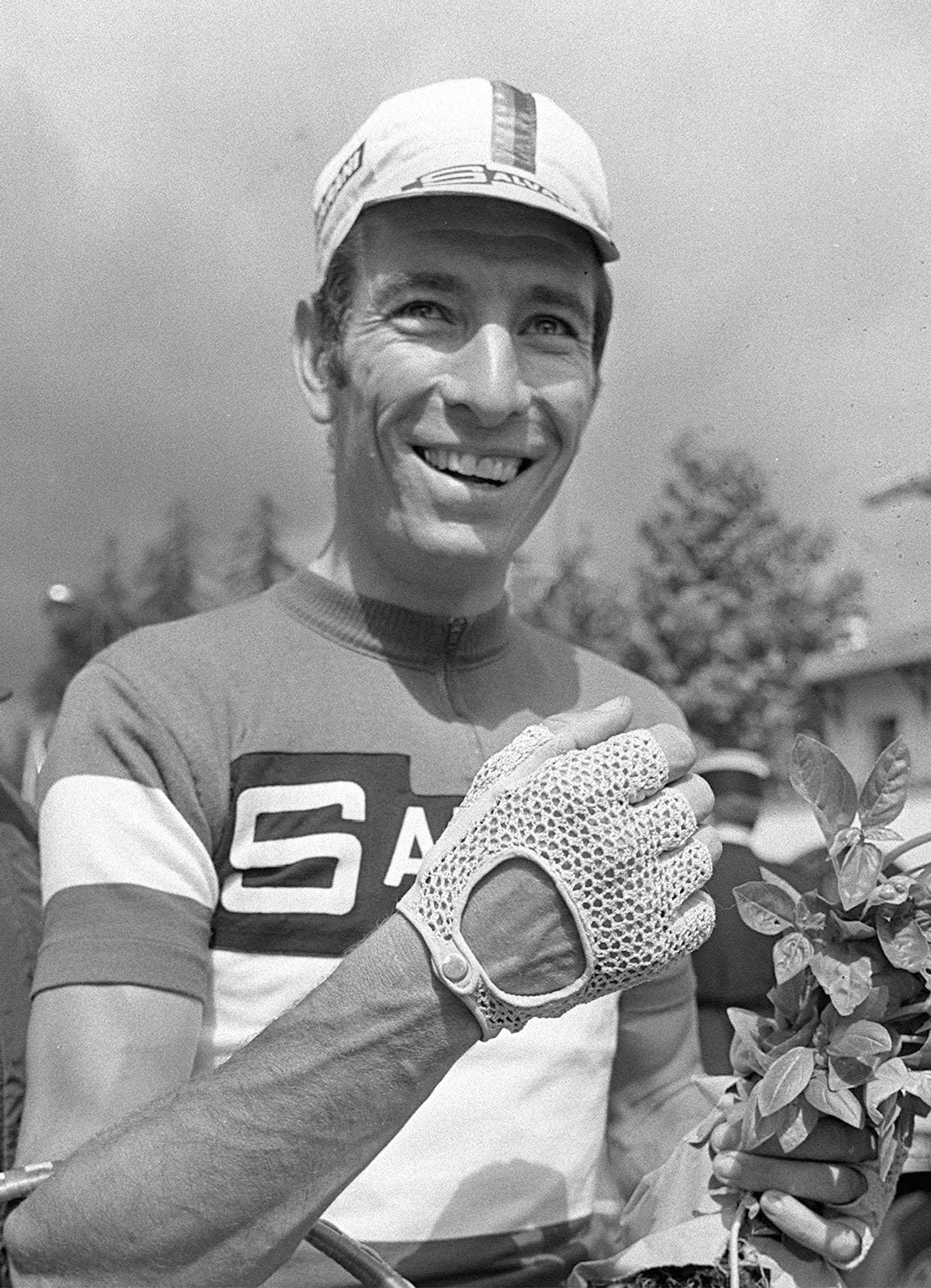 1965 - Felice Gimondi vince il Tour.jpg