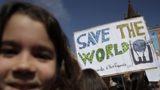 Unicef, la crisi climatica colpisce i bambini