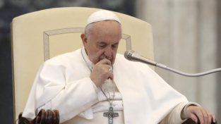 Papa Francesco, trasparenza sugli abusi