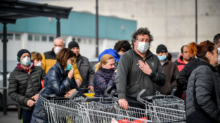 Coronavirus, soldi per il cibo nell’Italia sotto attacco