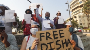 India, arrestata Disha Ravi: la giovane attivista accusata di antinazionalismo
