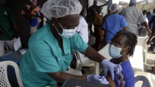 Africa, iniziate le vaccinazioni