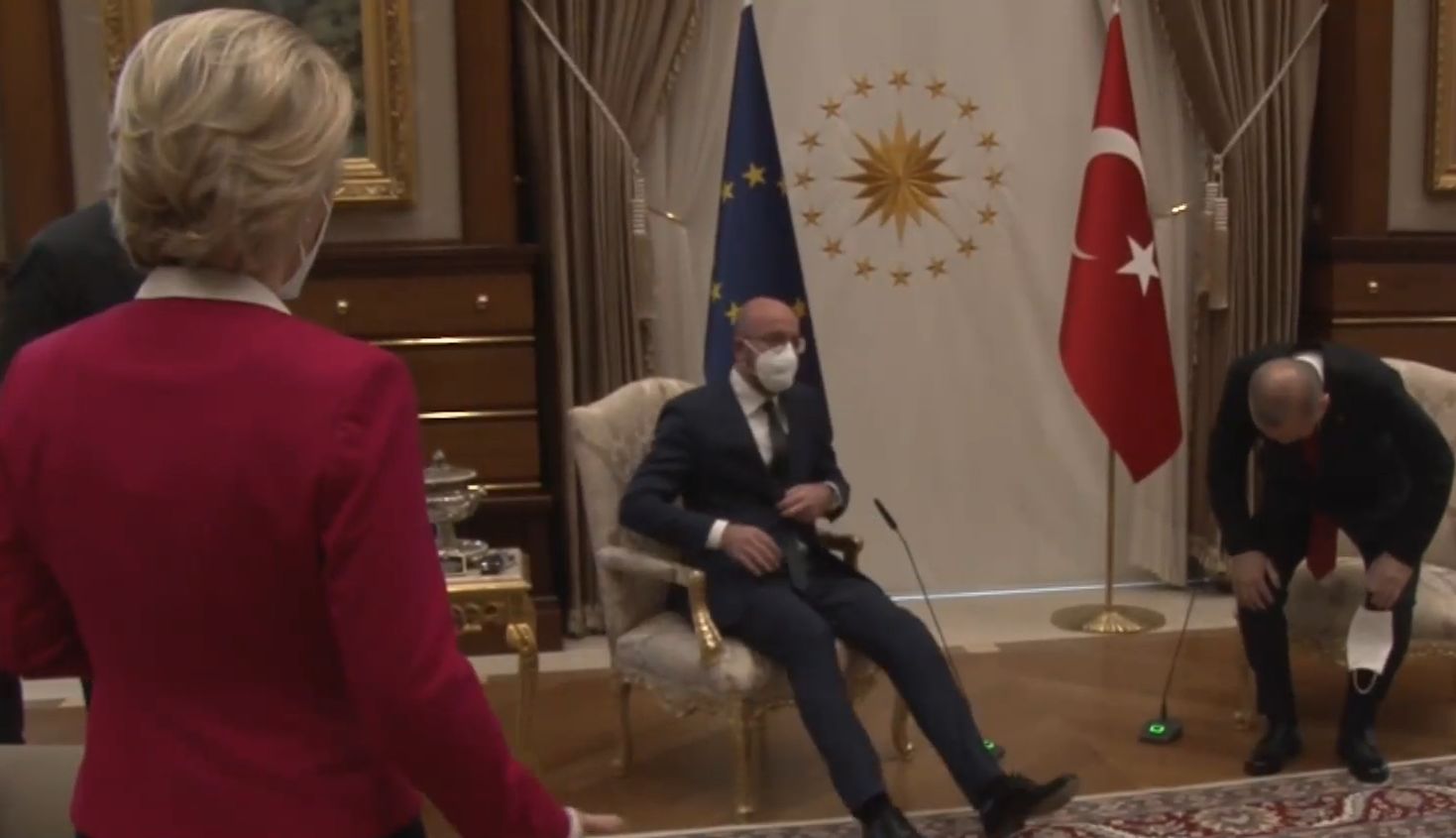  SofaGate lo sgarbo di Erdogan  a Von  der  Leyen  e all 