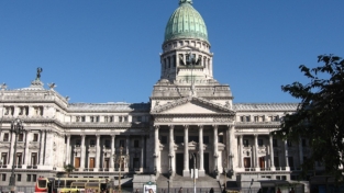 Argentina: duro rovescio della maggioranza nelle primarie