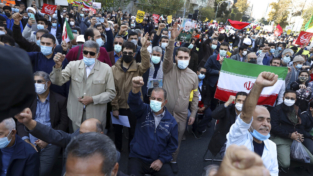 Manifestazioni nazionali in Iran contro Usa