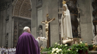Papa Francesco e la consacrazione: bussiamo al cuore di Maria