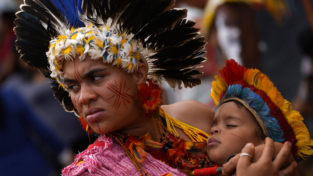 Le tribù dell’Amazzonia chiedono aiuto