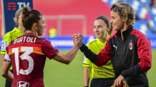 Calcio femminile: al via la Serie A, la prima da professioniste