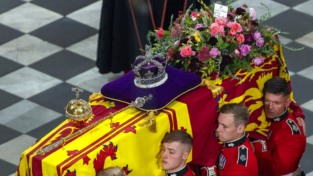 L’Asia e il funerale della regina Elisabetta