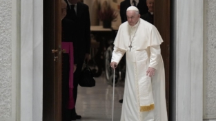 Papa Francesco: per Natale vorrei la pace nel mondo
