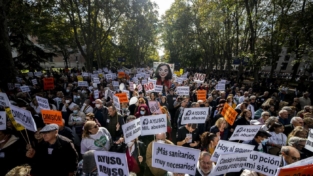 Madrid, 250 mila in piazza contro i tagli alla sanità