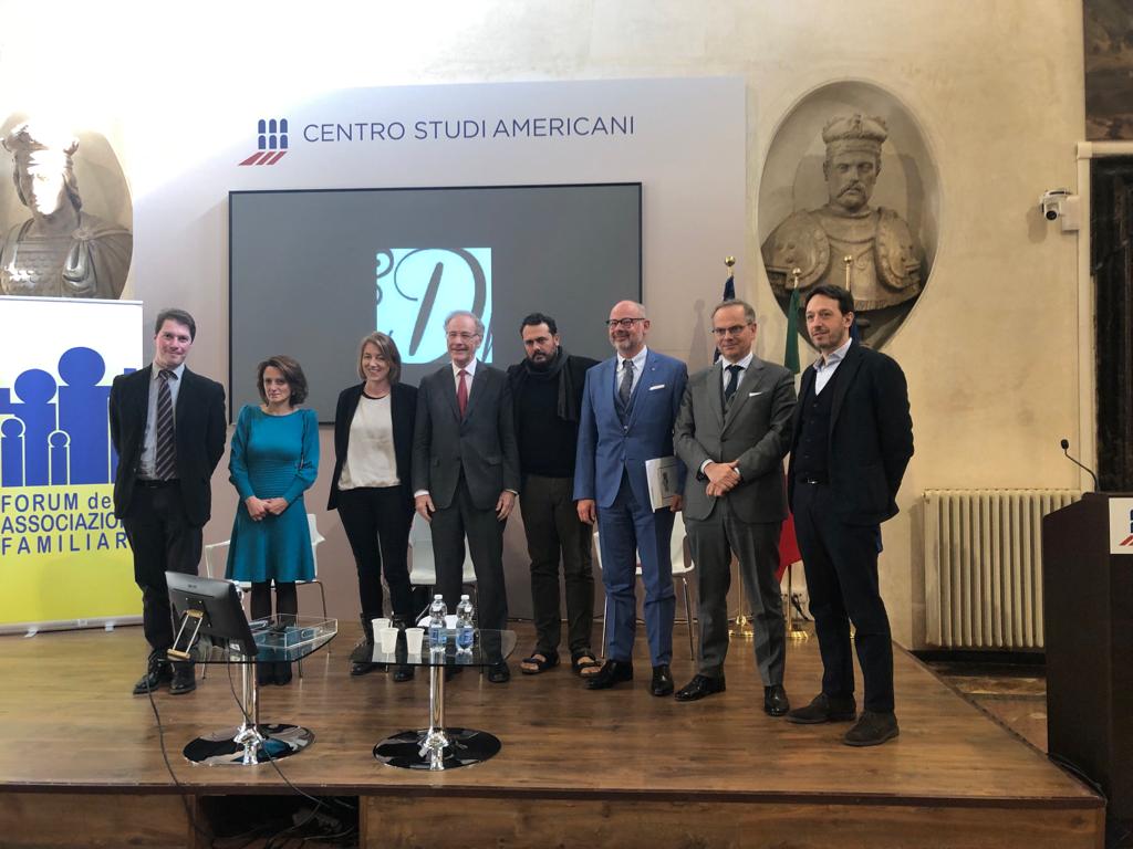Convegno del Forum delle famiglie sul Quoziente familiare. Da sinistra: Francesco Pepe, Elena Bonetti, Michela Finizio, Gérard-François Dumont, Gigi De Palo, Andrea De Bertoldi, Vincenzo bassi, Massimo Calvi (foto di Sara Fornaro)