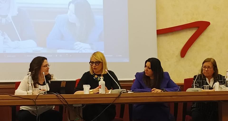 Tavolo parlamentare sulla scuola, da sinistra Sara Fornaro, Irene Manzi del Pd, Giovanna Miele della Lega, la sottosegretaria all'Istruzione Paola Frassinetti, foto di Etta Loriga