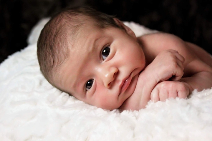 Neonato, foto di Cheryl Holt da Pixabay
