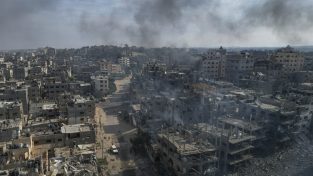 Israele e Gaza sotto le bombe: migliaia di morti israeliani e palestinesi
