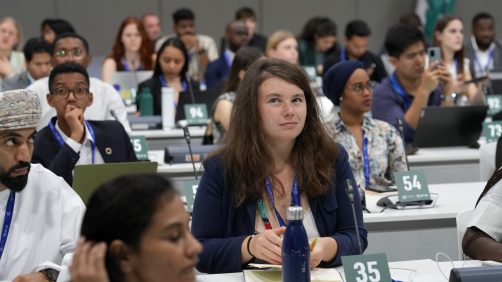 Salome Zaijbert attends a youth session at the COP28 U.N. Climate Summit, Thursday, Nov. 30, 2023, in Dubai, United Arab Emirates. (AP Photo/Rafiq Maqbool)Associated Press/LaPresseOnly Italy and Spain