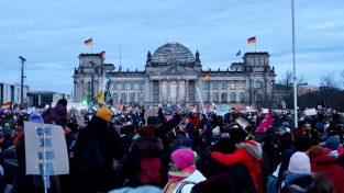 Proteste contro l’estremismo di destra in Germania