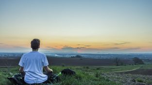 Allenare l’attenzione con la meditazione