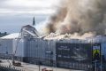 Incendio alla storica Borsa di Copenaghen