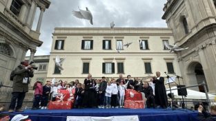 Marcia per la pace degli studenti a Pompei