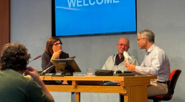 Margaret Karram intervistata da Avrum Brug. Cortesia Jerusalem Talks