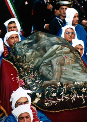 Ritorna il Venerdì Santo (Pasquale Lubrano)